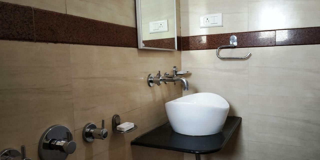 Matrix Inn Pune Exterior photo