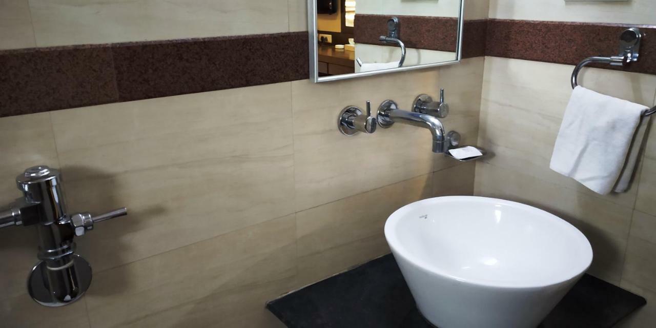 Matrix Inn Pune Exterior photo