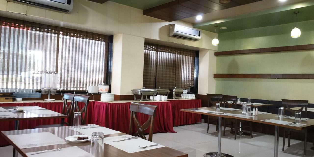 Matrix Inn Pune Exterior photo