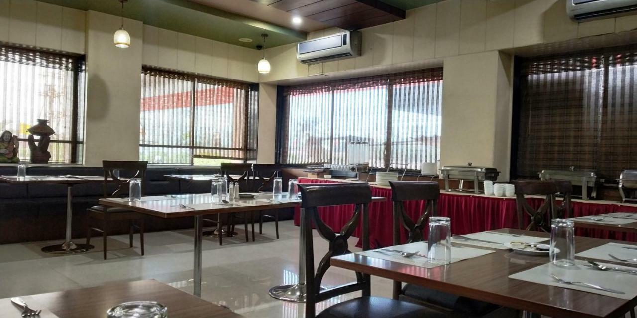 Matrix Inn Pune Exterior photo